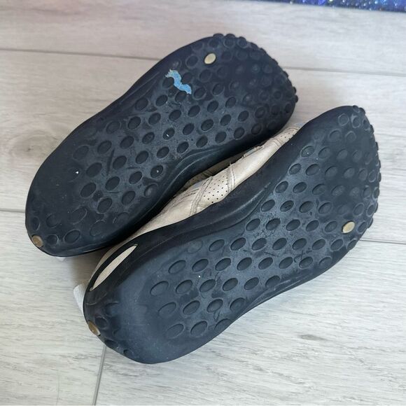 Privo By Clarks Shoes Slip On Leather Criss Cross Sneakers Womens Sz 7.5 - Picture 6 of 9